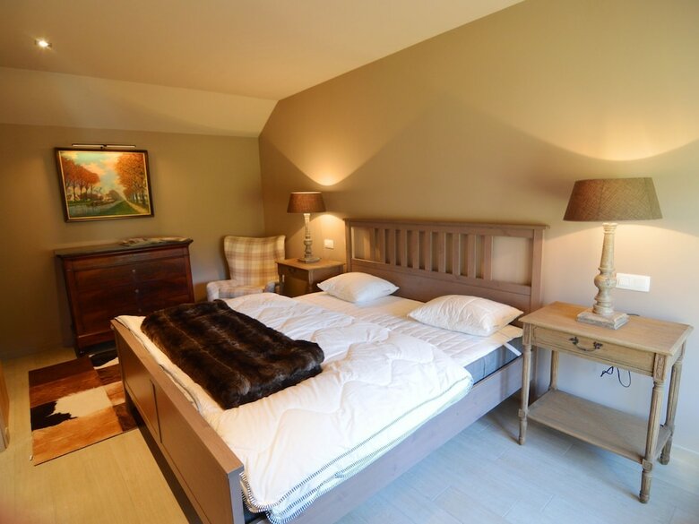 Modern Holiday Home In Viroinval With Forest Near