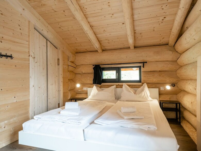 Lovely Chalet With Lush Green View In Carinthia