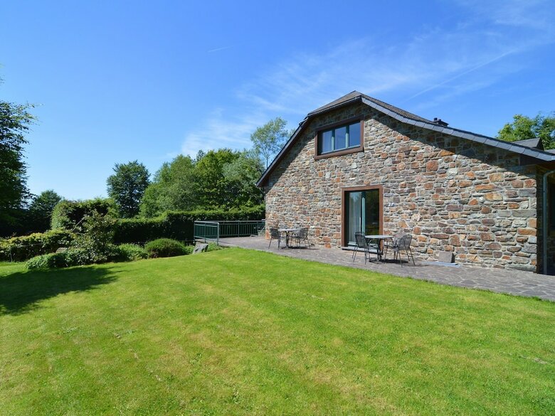 Charming Holiday Home In Robertville With Steambath