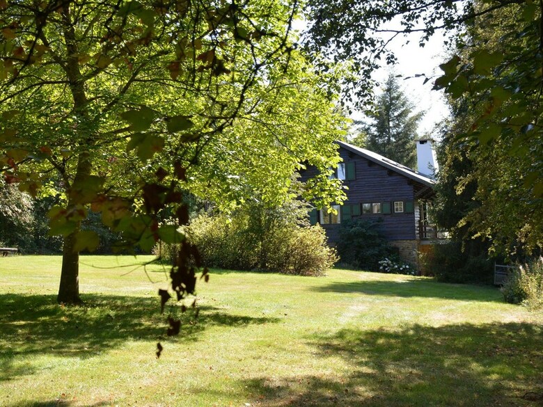 Luxury Pet-friendly Chalet In Bi�vre Near Forest