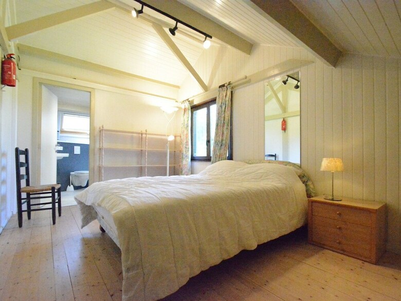 Luxury Pet-friendly Chalet In Bi�vre Near Forest