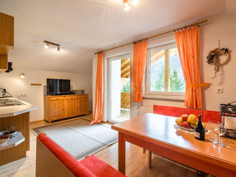 Mountain View Apartment In Strengen Near Forest