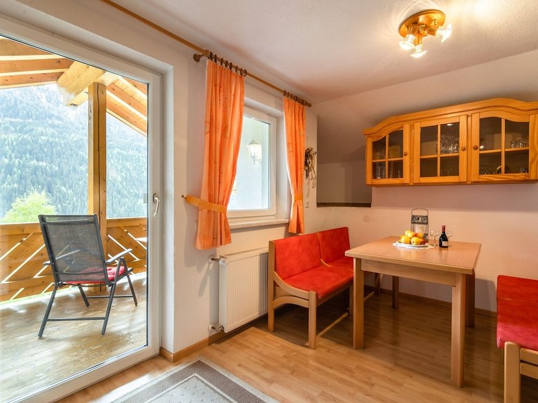 Mountain View Apartment In Strengen Near Forest
