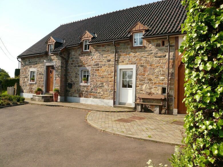 Rustically Decorated Farm With Many Facilities