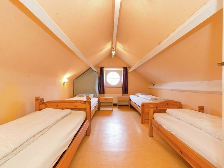 Glorious Holiday Home In W�ris With Jacuzzi