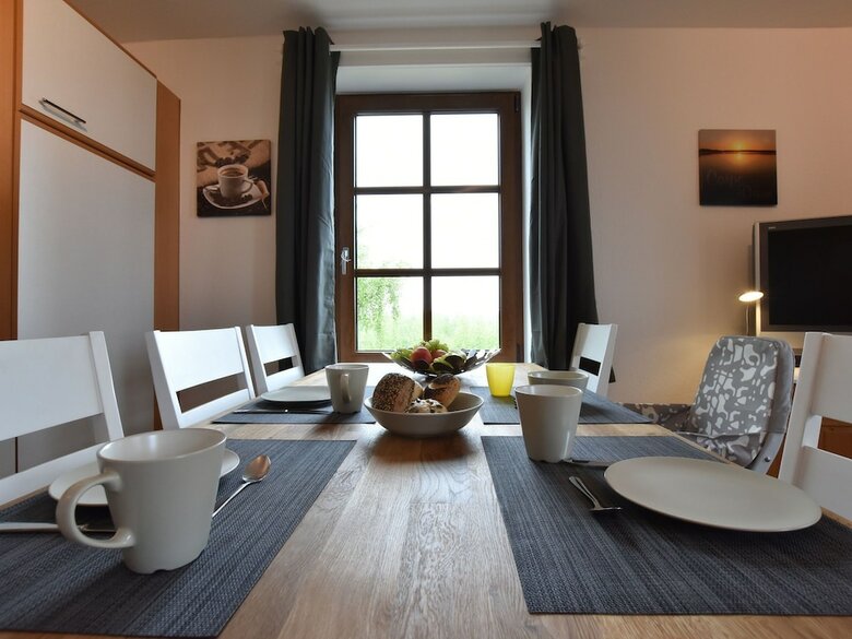Waterfront Apartment In Stove With Balcony