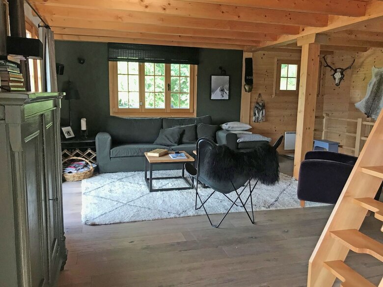 Peaceful Chalet In La Tzoumaz With Mountain View