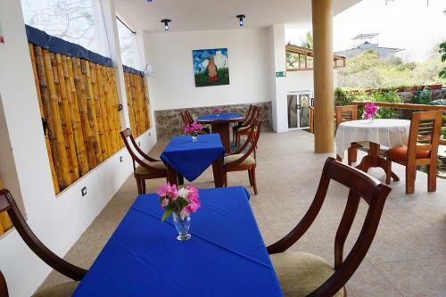 Hostal The Blue Booby House