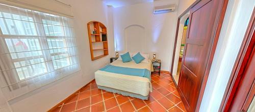Galapagos Suites Bed & Breakfast