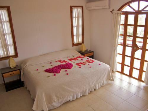 Galapagos Suites Bed & Breakfast