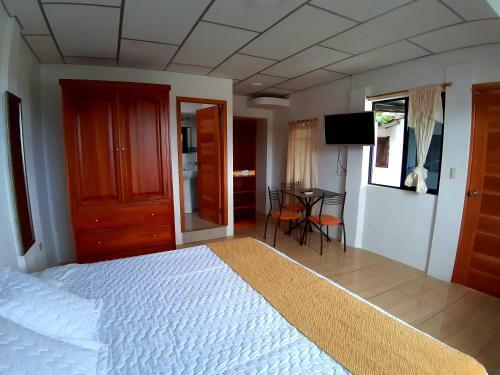 Hostal El Bamb� Galapagos Inn