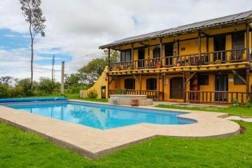 Albergue Hostal Colibri Aeropuerto