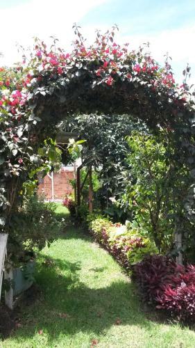 Hostal El Parque Tababela