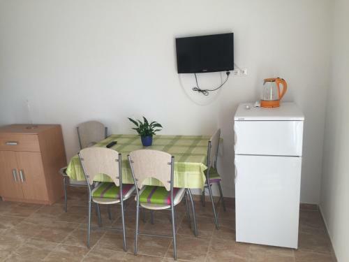 Apartments Mladenka 20m From Marina!