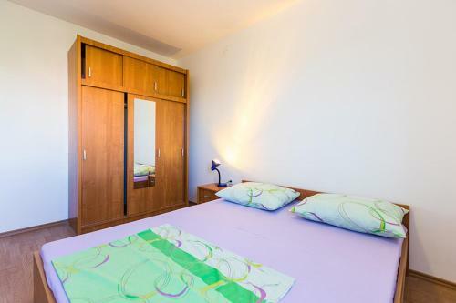 Apartments Mladenka 20m From Marina!