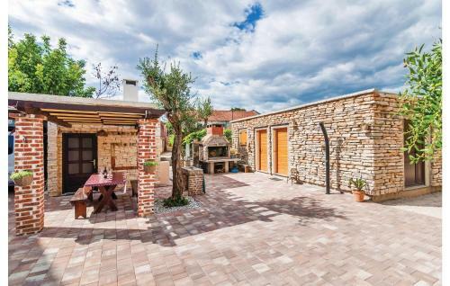 Holiday Home Sukosan Marijana Grdovica