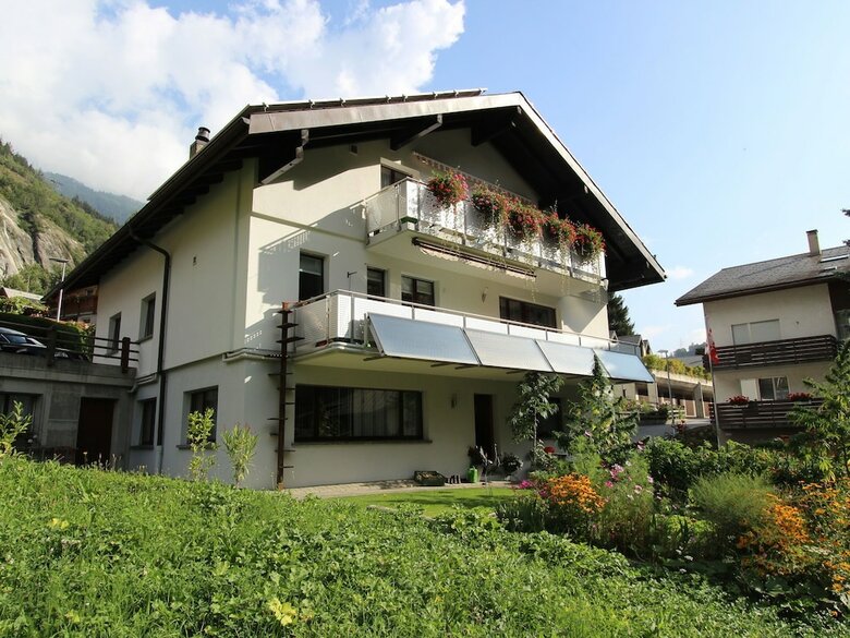Spacious Apartment In M�rel With Garden