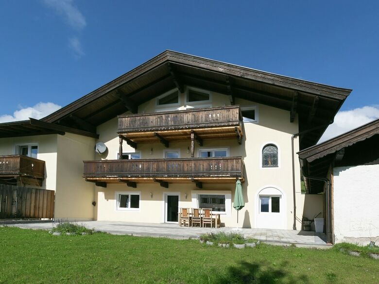 Luxurious Apartment In Brixen Ski Area With Garden