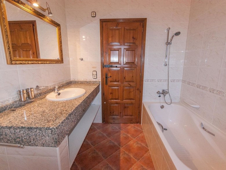 Exotic Villa In Calonge With Swimming Pool