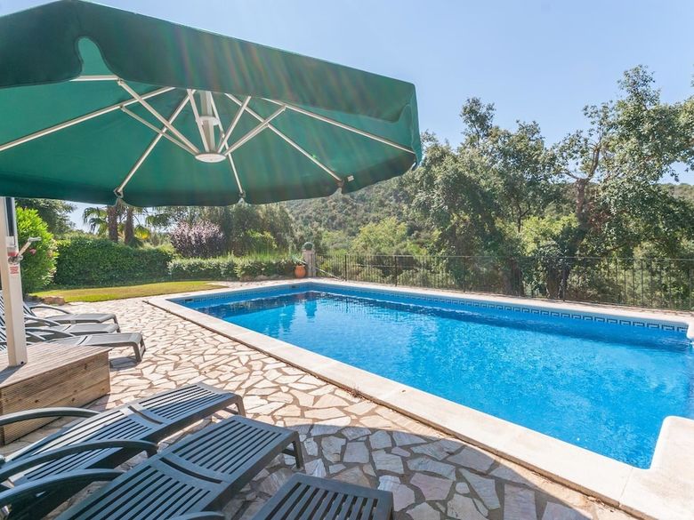 Exotic Villa In Calonge With Swimming Pool