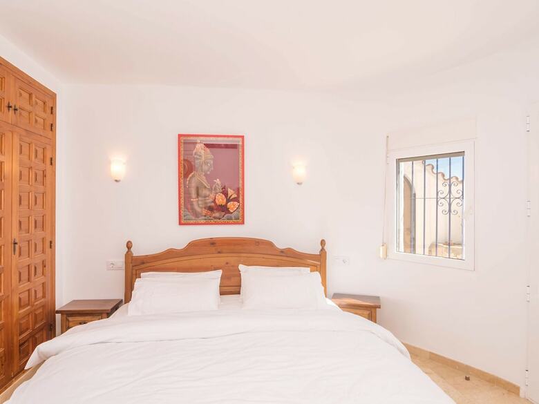 Unique Location, This Villa Is Completely Renovated Ready From June 18, 2018