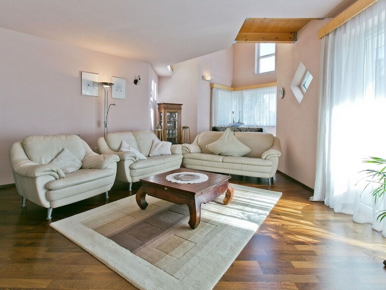Luxury Villa With Private Terrace In Tarrenz