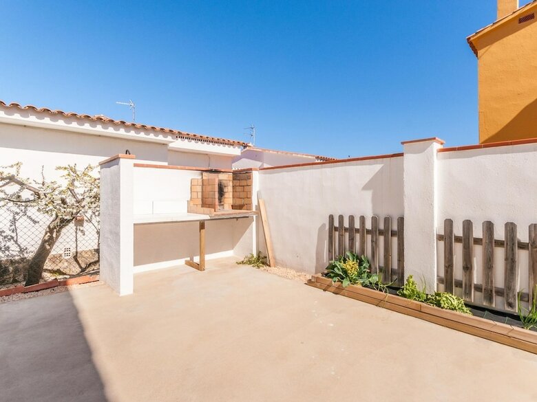 Holiday Home In L'escala With Private Swimming Pool
