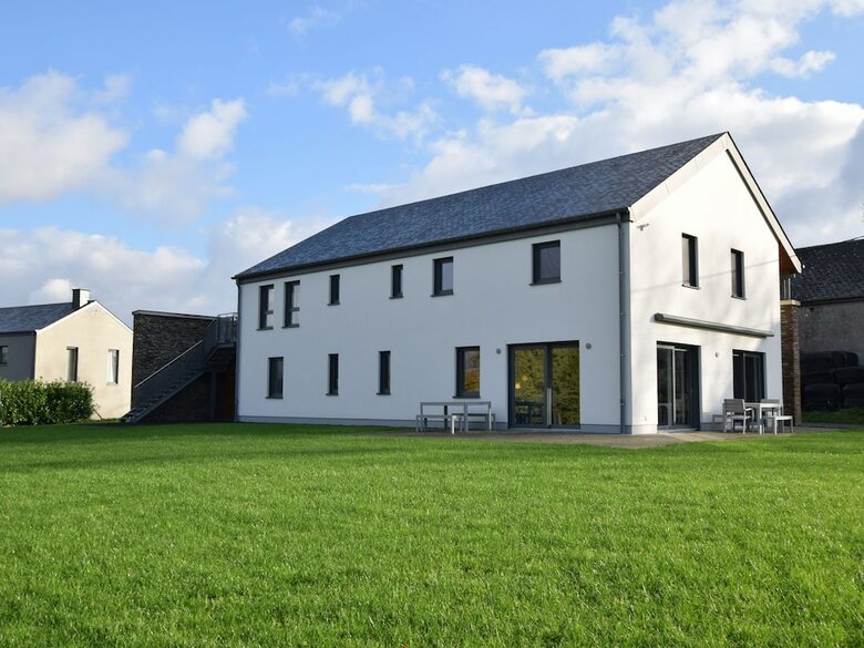 Apartment In A Green Setting And Suitable For People With Reduced Mobility