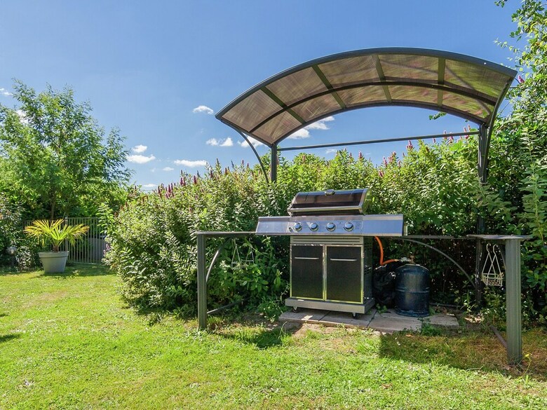 Sunlit Holiday Home In Meilhards With Private Pool