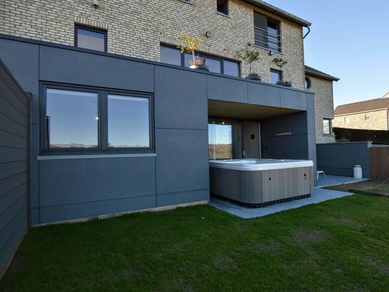 Luxurious Cottage In Awan With Sauna And Jacuzzi