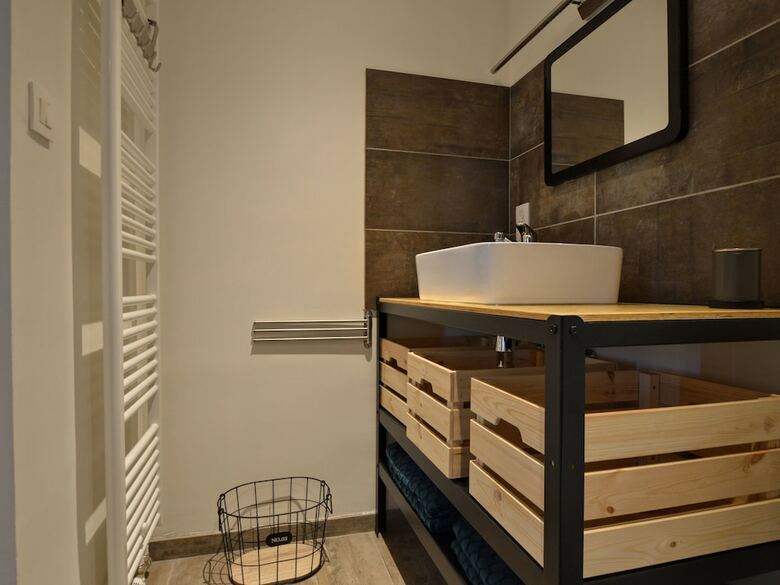 Luxurious Cottage In Awan With Sauna And Jacuzzi