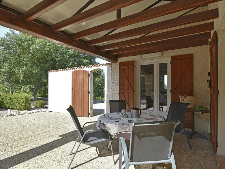 Quaint Villa In Argelliers With Private Swimming Pool