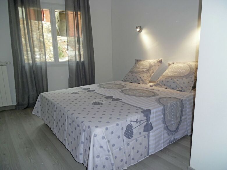 Luxurious Villa In Montouliers With Private Pool