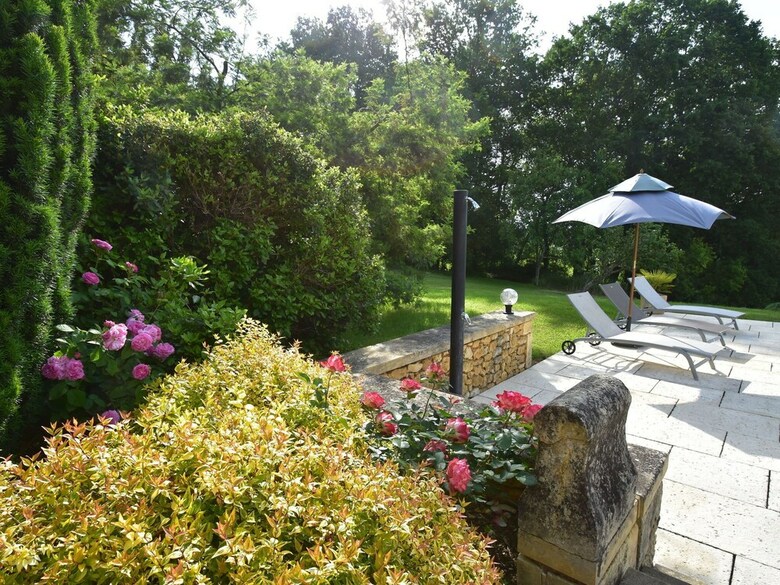 Cozy Holiday Home In Coux-et-bigaroque With A Private Pool