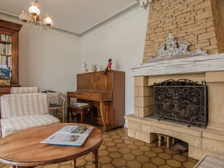 Cozy Villa In Saint-bonnet-la-rivi�re With Swimming Pool