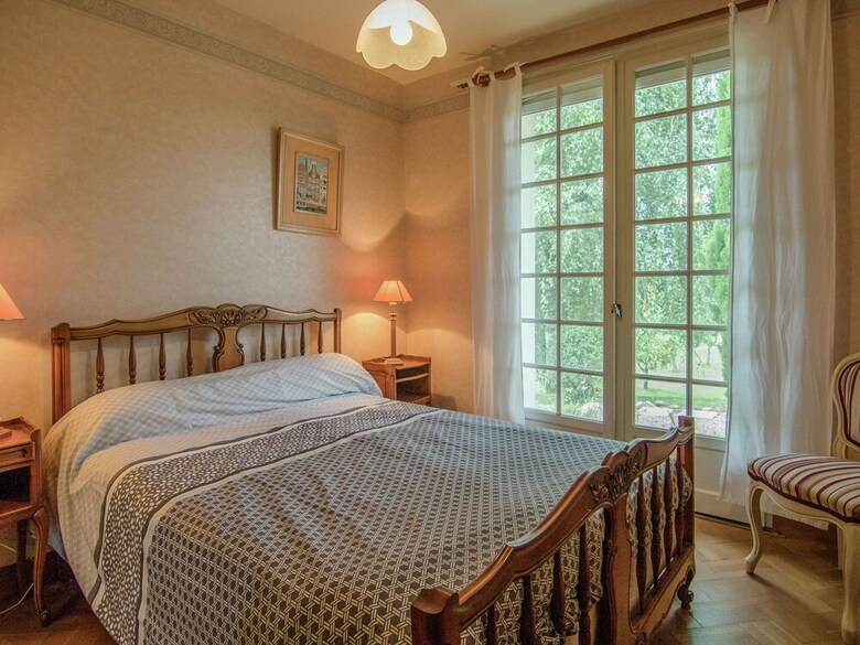 Cozy Villa In Saint-bonnet-la-rivi�re With Swimming Pool