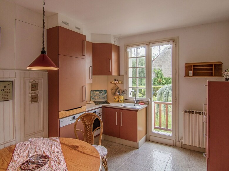 Cozy Villa In Saint-bonnet-la-rivi�re With Swimming Pool