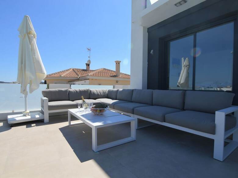 Plushy Villa In Torremendo With Pool And Reservoir Views