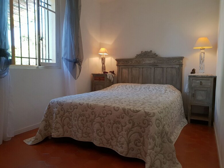 Quaint Holiday Home In Lorgues With Pool