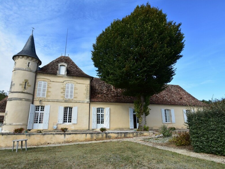 Holiday Home In Lamonzie-montastruc With Pool