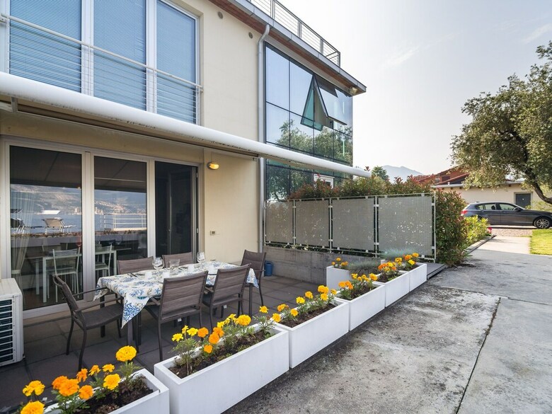 Luxurious Apartment In Marone Overlooking Lake Iseo
