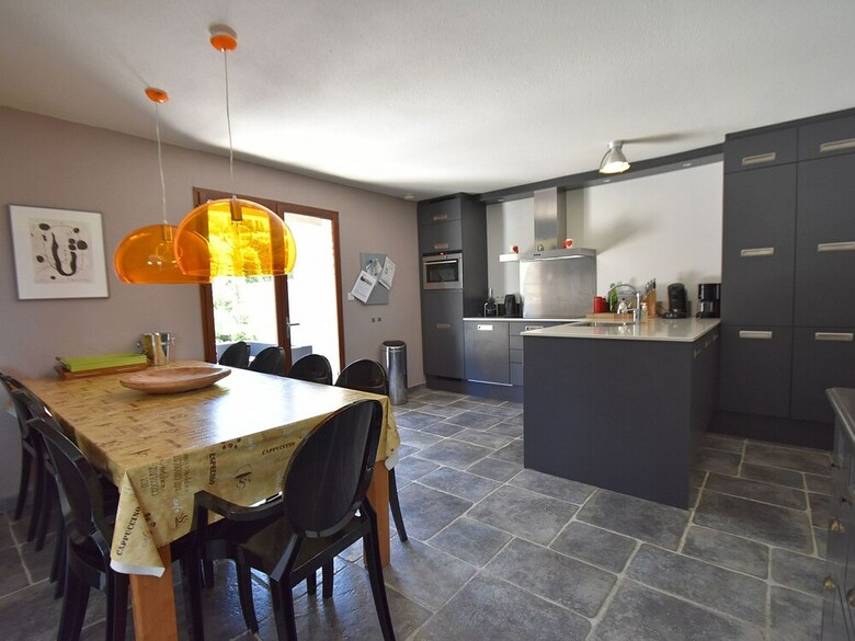 Modern Villa In Montbrun-des-corbi�res With Private Pool
