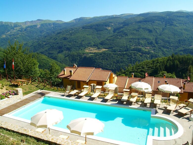 Apartment In Cutigliano With Terrace, Garden, Bbq, Pool
