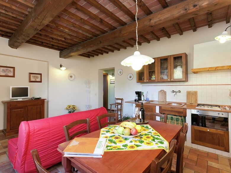 Serene Holiday Home In Stabbia With Pool, Bikes & Garden