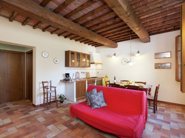 Serene Holiday Home In Stabbia With Pool, Bikes & Garden