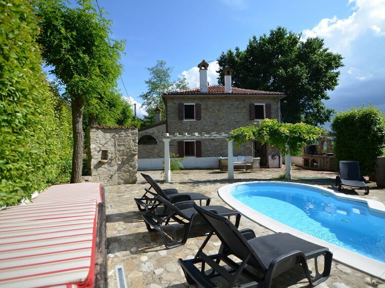 Beautiful Villa With Private Swimming Pool, Garden And Panoramic View 10+5
