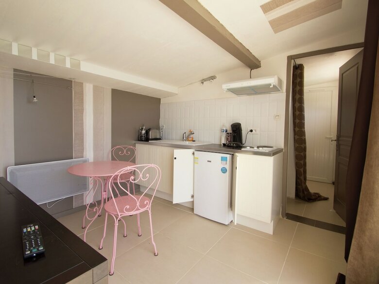 Stylish Villa In Draguignan With Swimming Pool