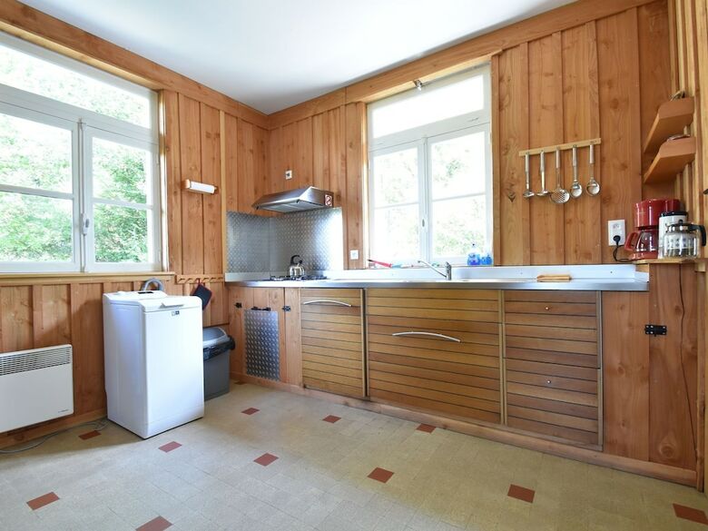 Luxurious Holiday Home In Cuzy With Swimming Pool