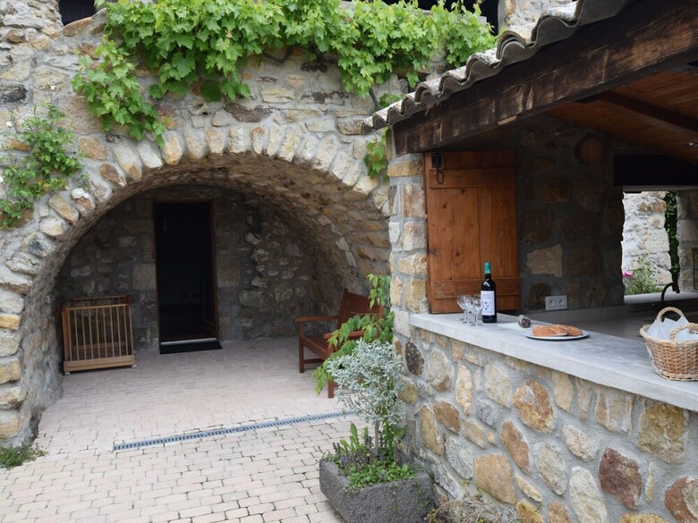 Restful Villa In Largenti�re With Swimming Pool