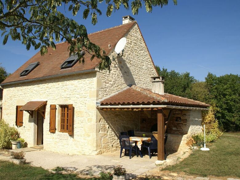 Spacious Holiday Home With Private Swimming Pool In Uzech